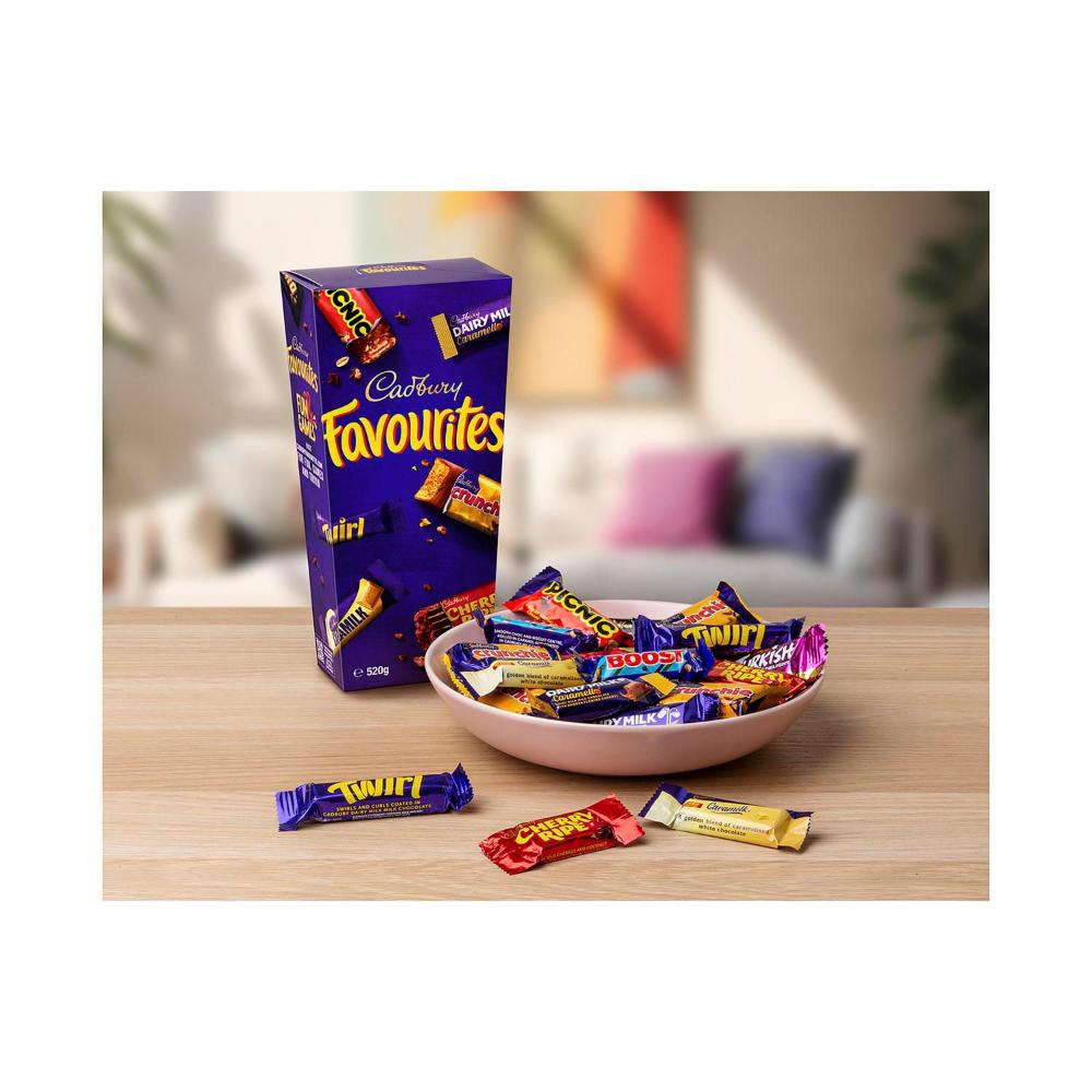 Cadbury Favourites Chocolate Box | 520g